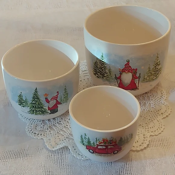 Holiday Gnome Bowls - Picture 17 of 17